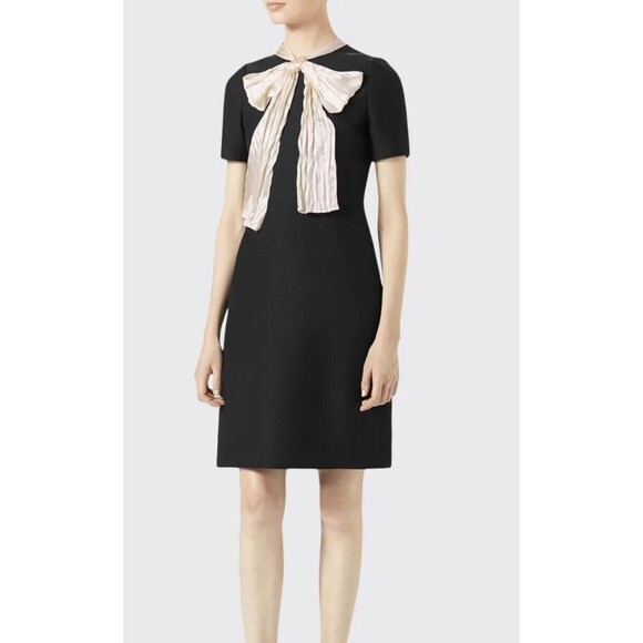 Gucci Dresses & Skirts - NWT Gucci Bow Detail Dress Size 38